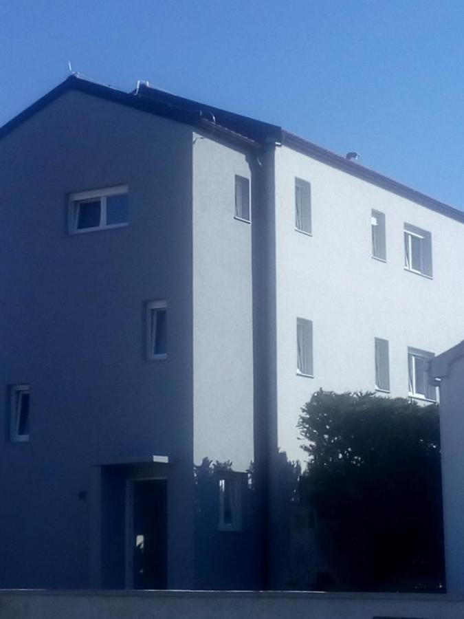 Apartmani Rebecca Вир Экстерьер фото