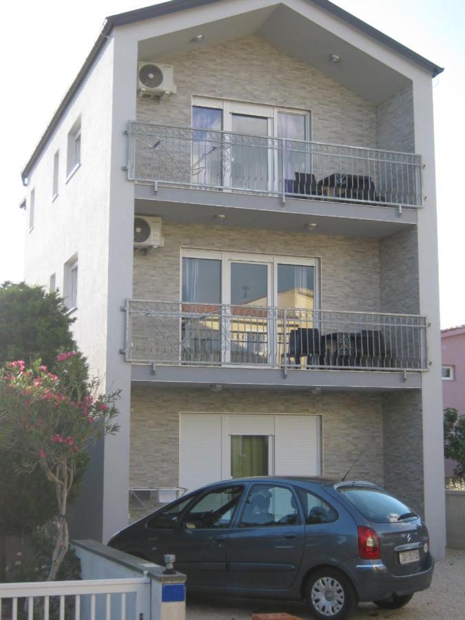 Apartmani Rebecca Вир Экстерьер фото