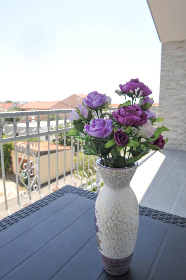 Apartmani Rebecca Вир Экстерьер фото