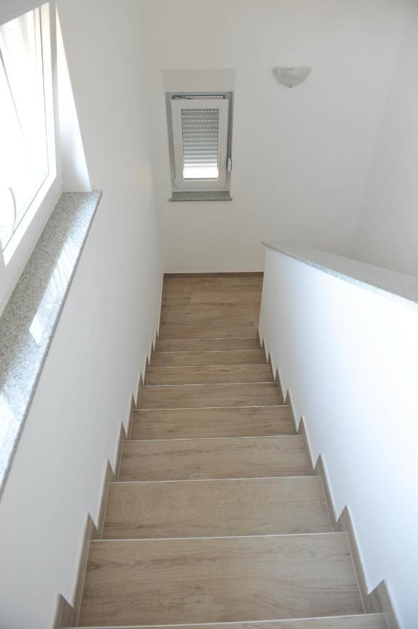 Apartmani Rebecca Вир Экстерьер фото