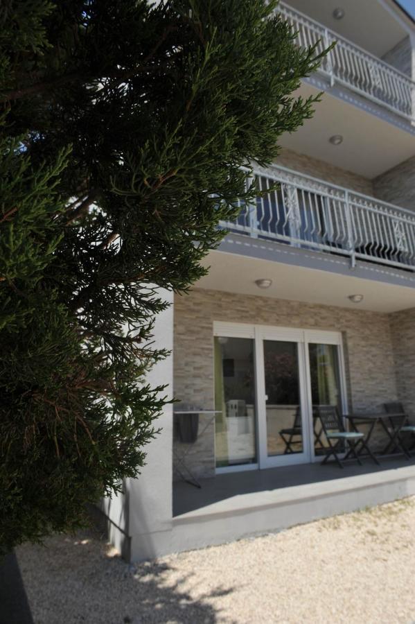 Apartmani Rebecca Вир Экстерьер фото