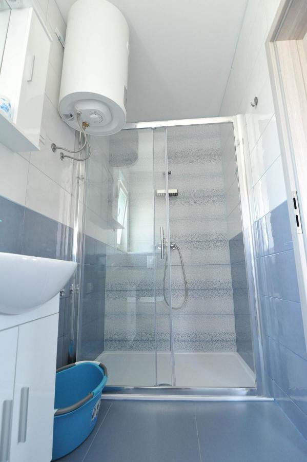 Apartmani Rebecca Вир Экстерьер фото
